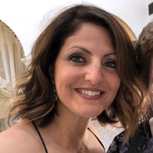 Meet your Posher, Cristina